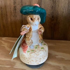 Vintage 1988 Schmidt old Benjamin bunny music box figurine Beatrix Potter